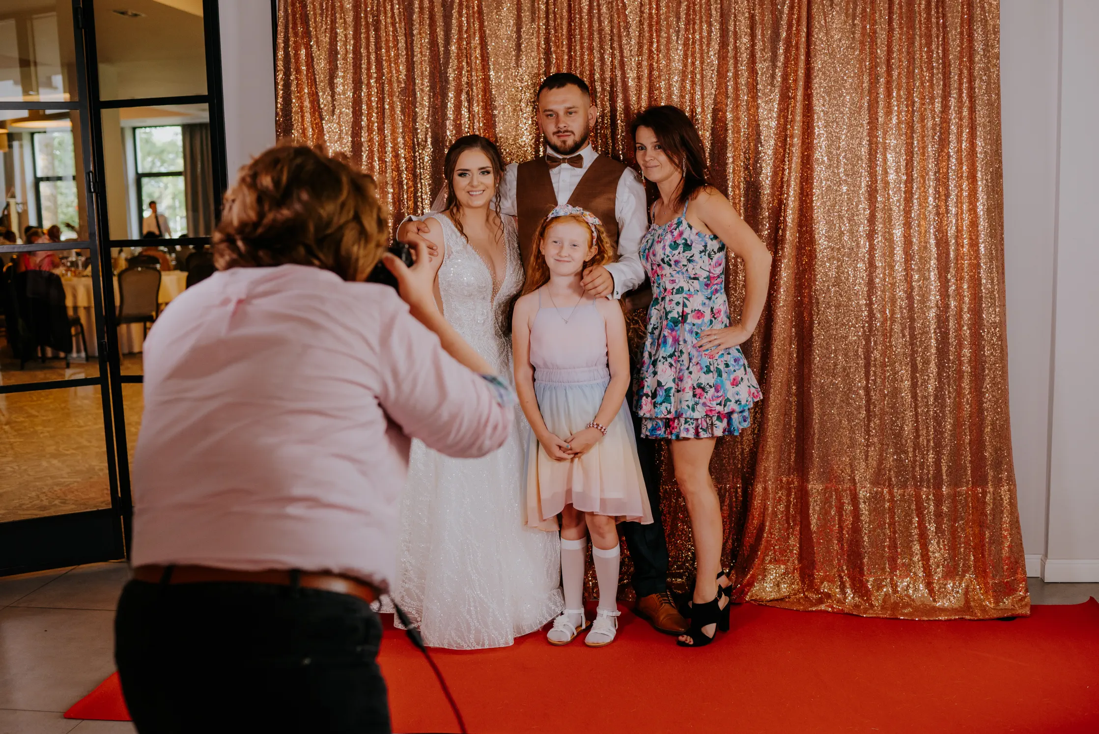FotoKącik – elegancki wydruk zdjęć na żywo podczas wesela